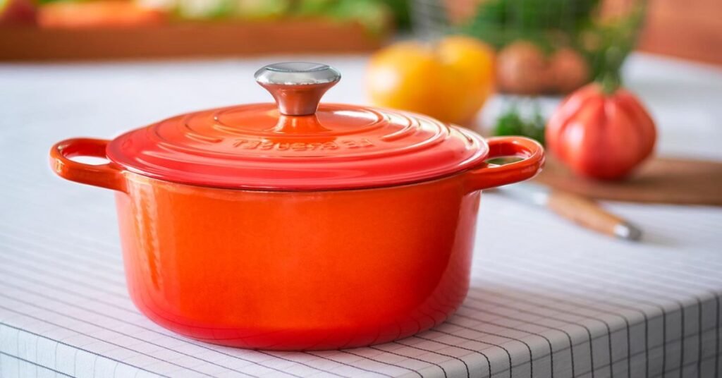 Selecionamos as melhores panelas Le Creuset custo-benefício, para você não errar na escolha.